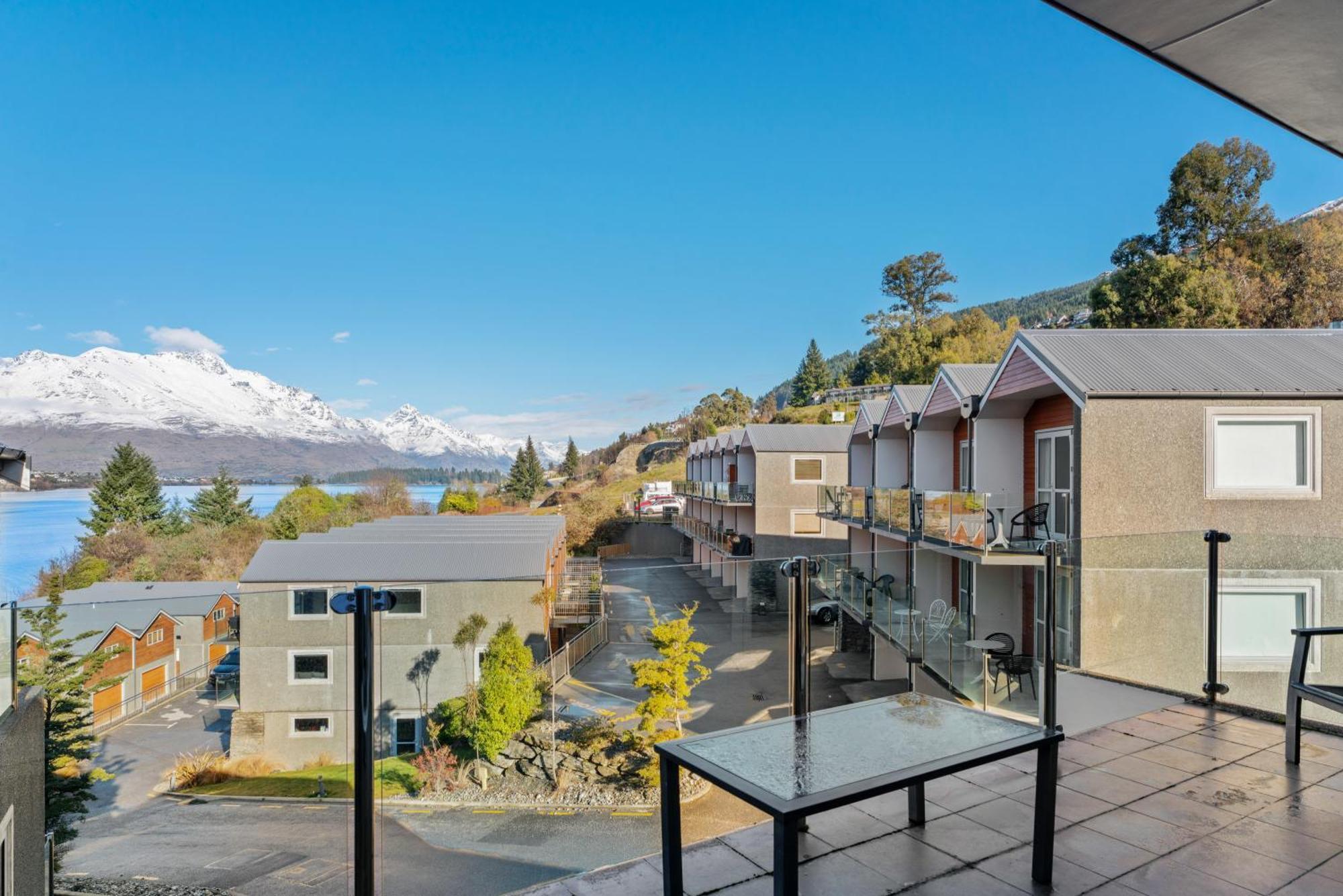 Lakefront Living - 4 Bedrm Apartment Alpine Vilage Queenstown Zewnętrze zdjęcie